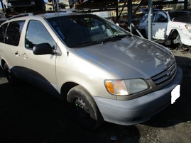 2001 TOYOTA SIENNA LE BEIGE 3.0L AT Z16557